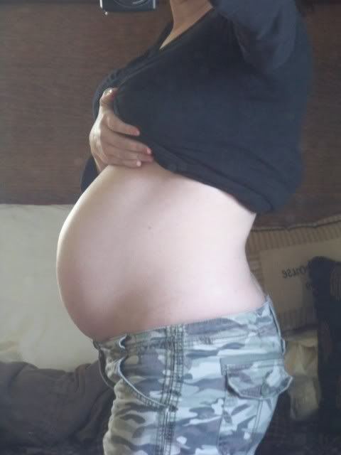 18 weeks pregnant. 18 weeks pregnant today!