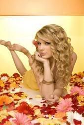Taylor Swift Pictures, Images and Photos